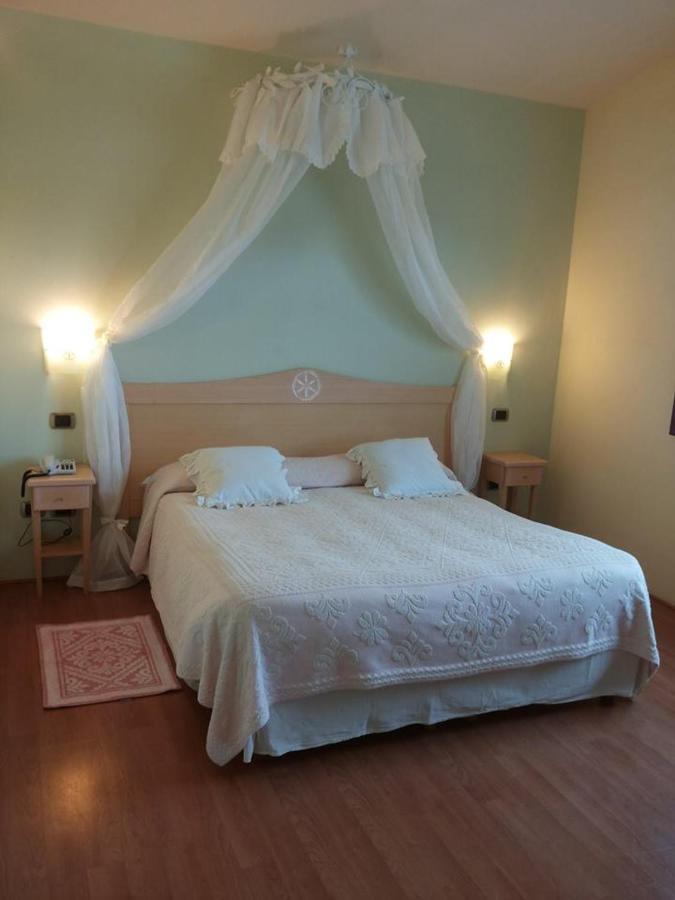 Gentarrubia Bed & Breakfast Capoterra Dış mekan fotoğraf
