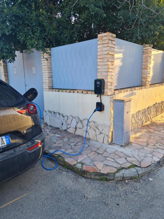 Gentarrubia Bed & Breakfast Capoterra Dış mekan fotoğraf
