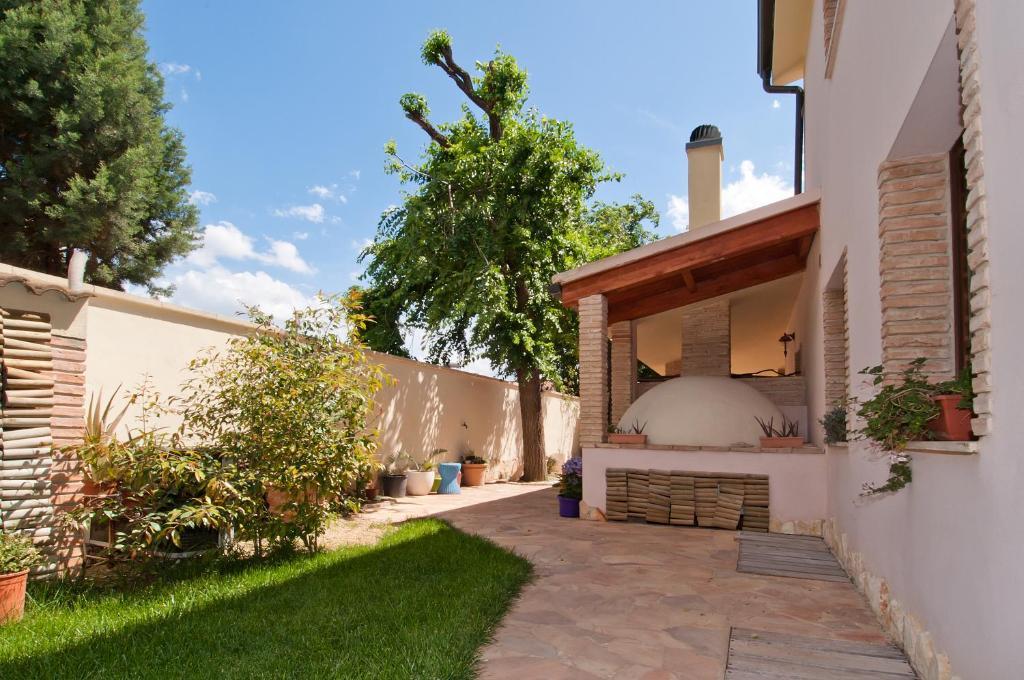 Gentarrubia Bed & Breakfast Capoterra Dış mekan fotoğraf