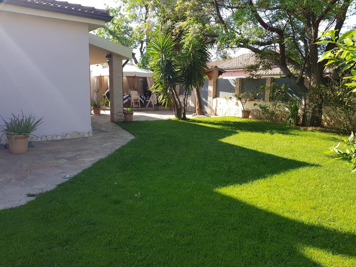 Gentarrubia Bed & Breakfast Capoterra Dış mekan fotoğraf